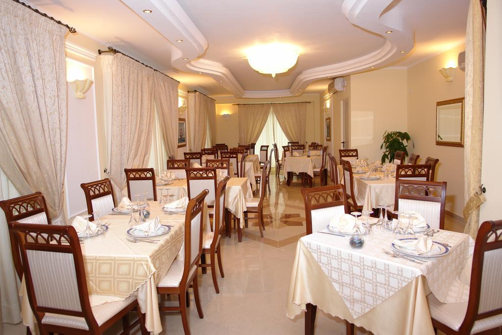 Cridda Hotel & Restaurant Gizzeria Værelse billede